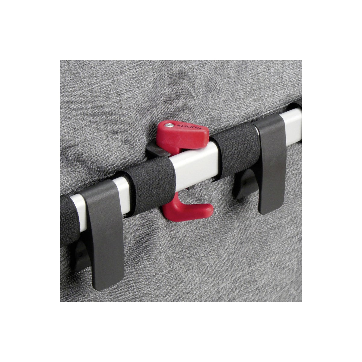 SACOCHE ARRIERE REISENTHEL  A BANDOULIERE 17L