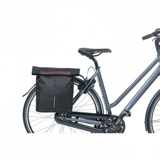 SACOCHE SIMPLE ARRIERE/ BANDOULIERE 16L NOIR